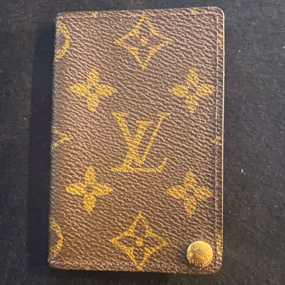 Authentic Louis Vuitton holder - Picture 1 of 9